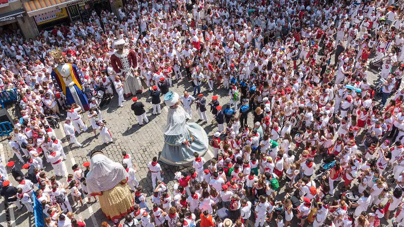 El 14 de julio desde arriba: un último día de blanco y rojo (2018).