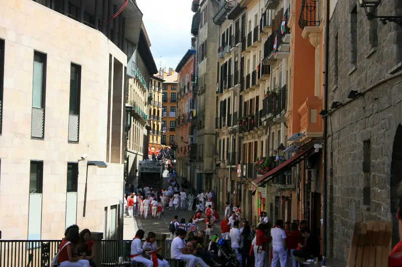 Las calles del Casco Viejo en San Fermín (2009).